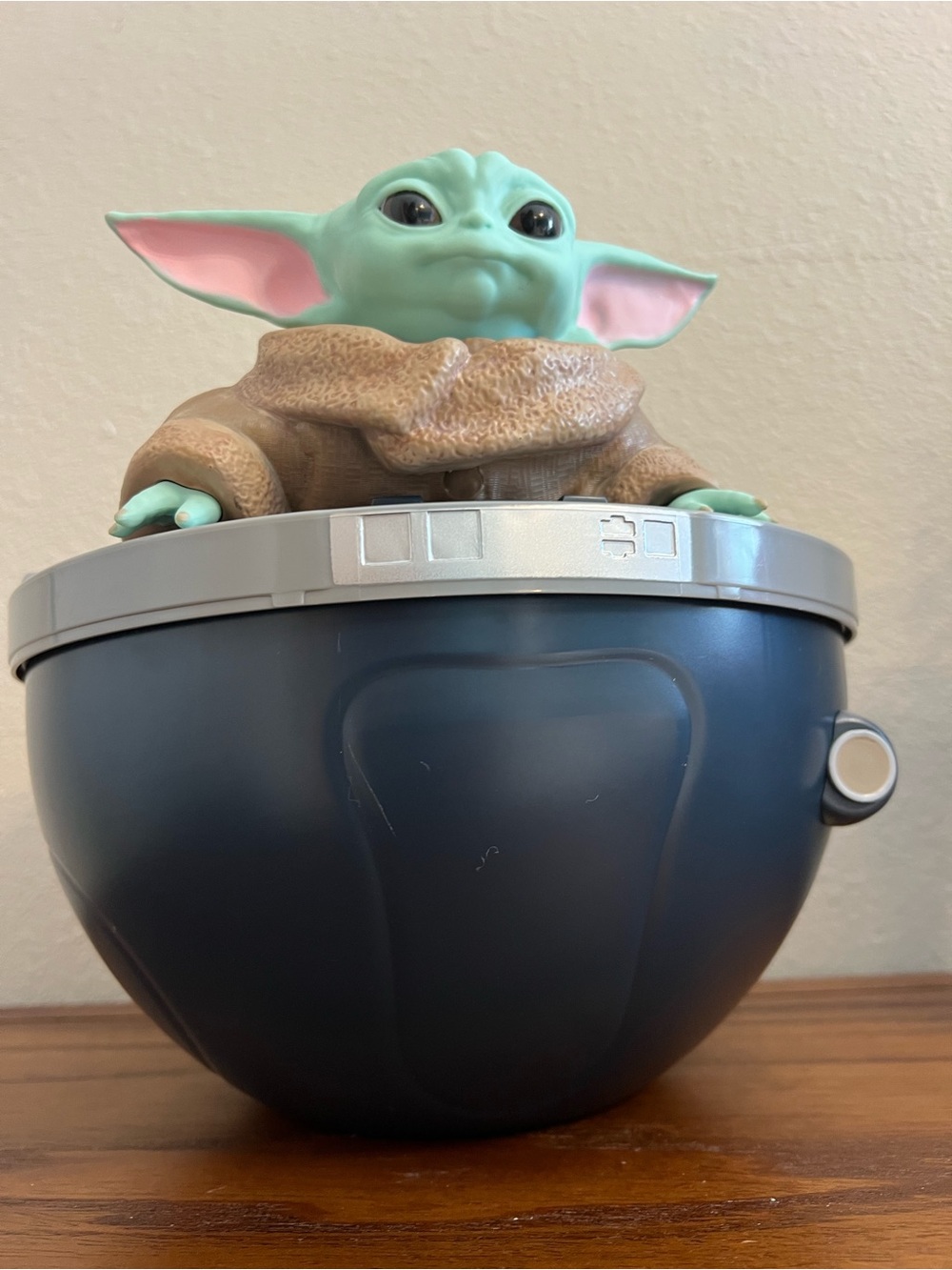 Mandalorian & Grogu Hover Pram Popcorn Bucket, Topper Cup, "This is The Way" Tin - Picture 6 of 16